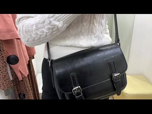❤️ Melancap awam perempuan jalang FeralBerry dengan dildo di dalam bilik pemasangan Video seks pada kami ms.porn33.top ❌️❤